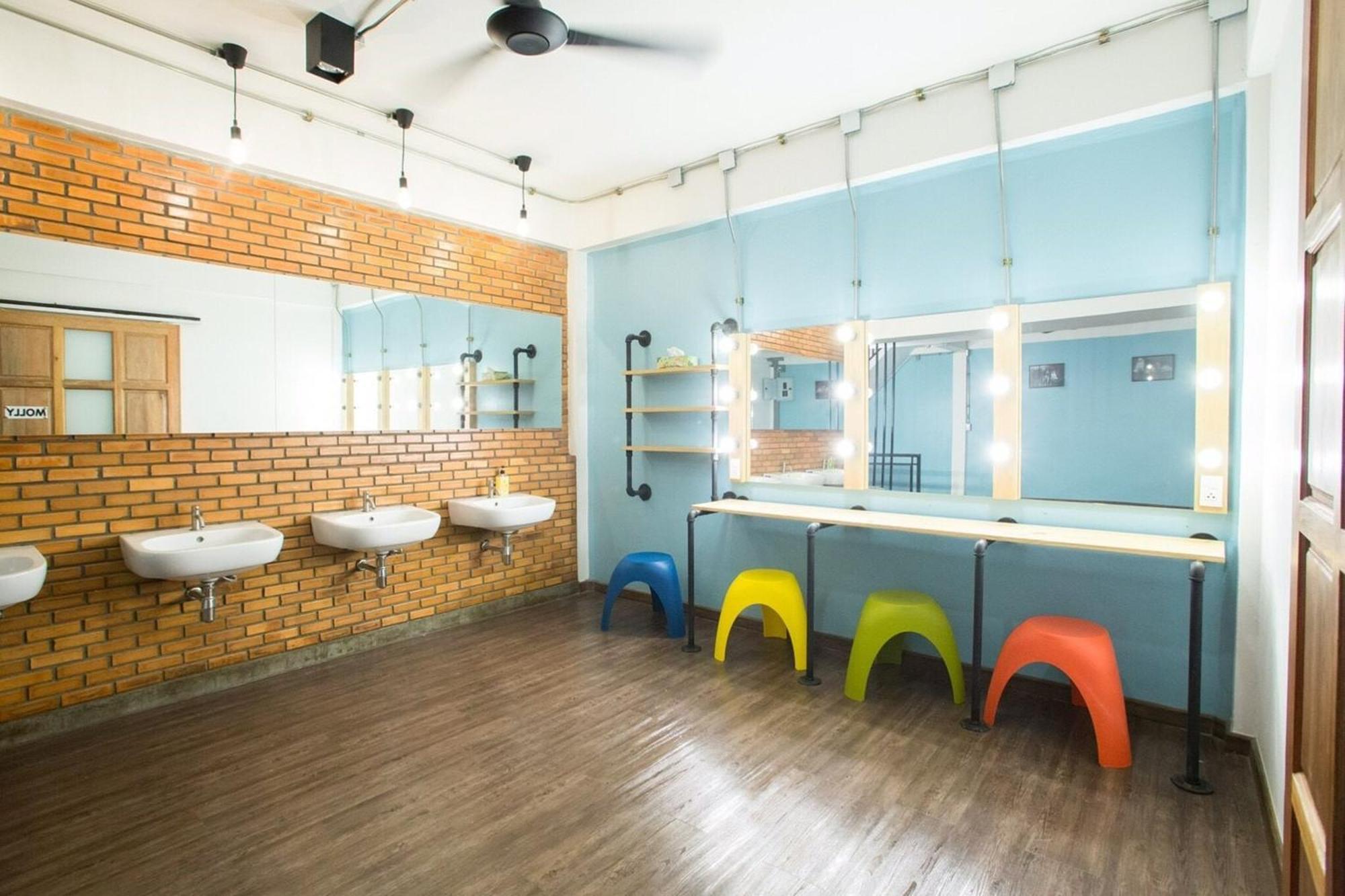 Vestique Hostel Chiang Mai Ngoại thất bức ảnh