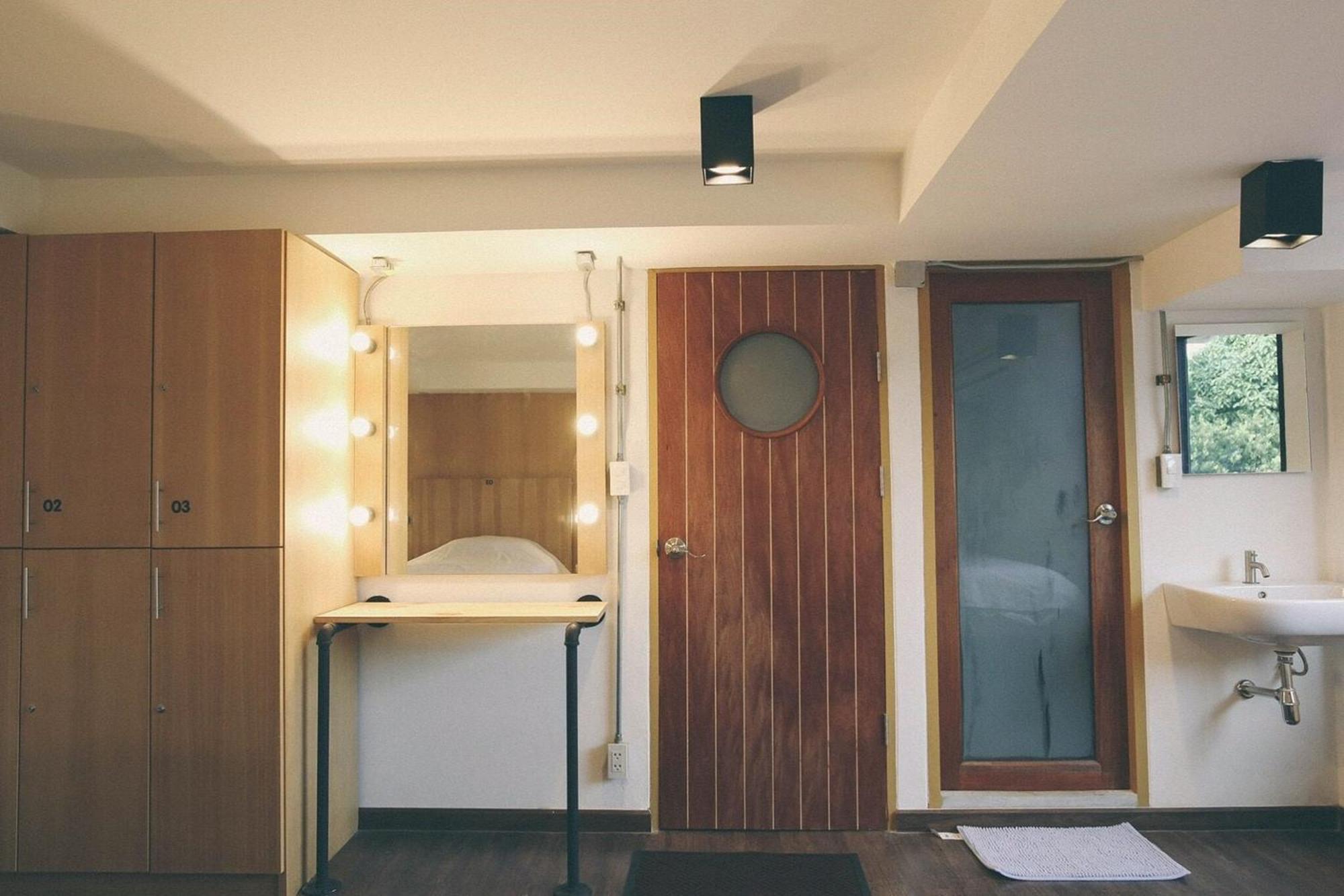 Vestique Hostel Chiang Mai Ngoại thất bức ảnh