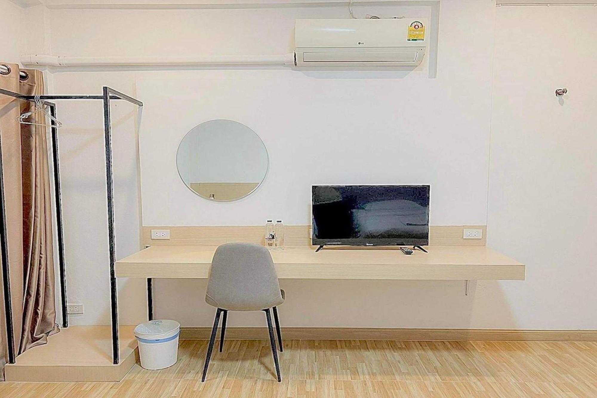 Vestique Hostel Chiang Mai Ngoại thất bức ảnh